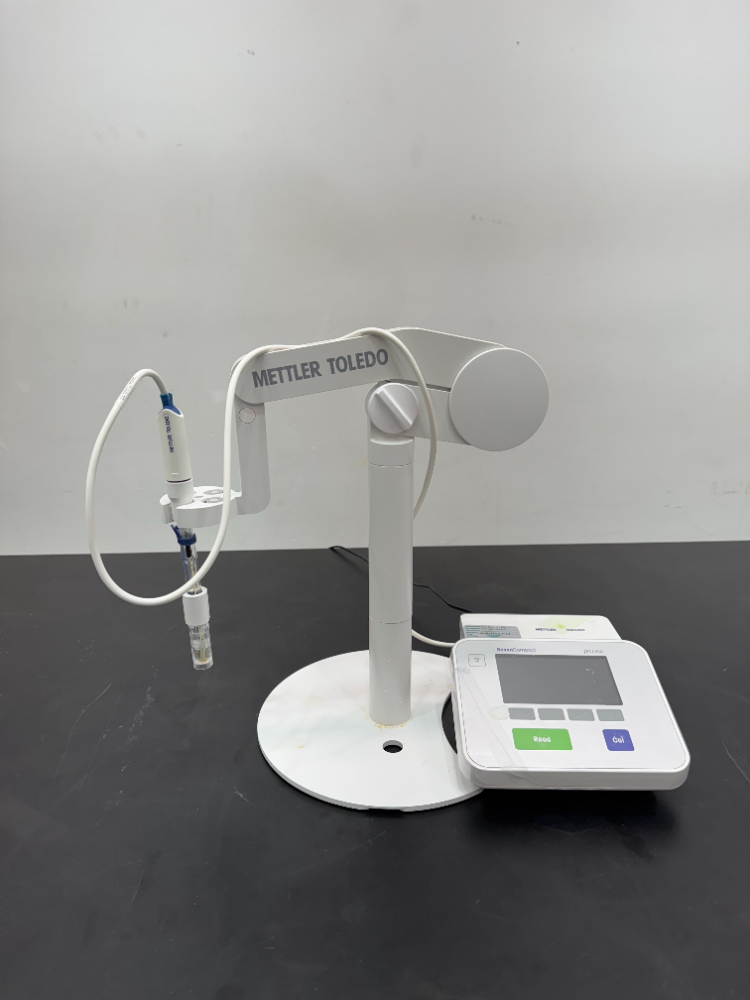 Image of Mettler Toledo SevenCompact s220 pH/Ion Meter